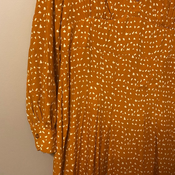 NWOT- Topshop Dress orange/cream long sleeve flowy midi dress size 12--not worn - Picture 4 of 9